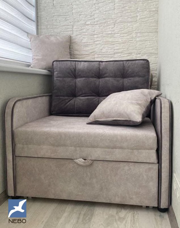 Кресло-кровать на лоджию для создания дополнительной спальной зоны в квартире