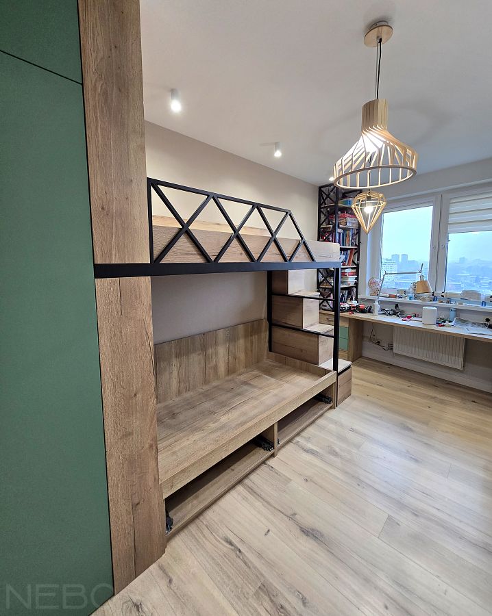 Стеллаж и кровать на второй ярус над уже существующей кроватью заказчика в детской