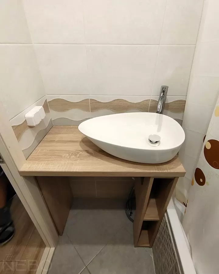 Тумба в ванную со столешницей под накладную раковину
