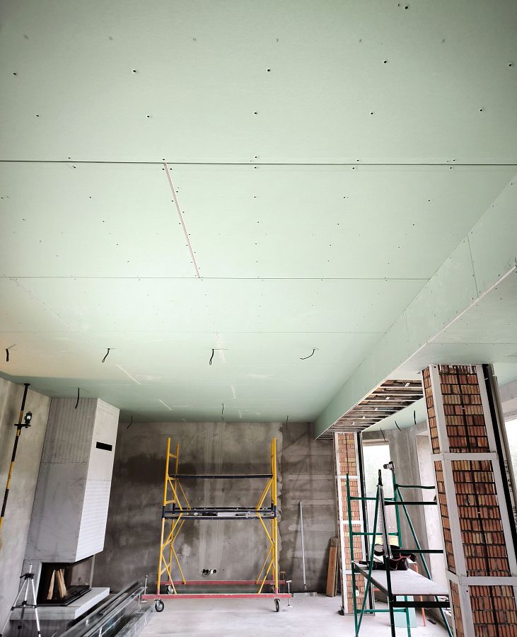 Монтаж подвесного потолка из гипсокартона на металлическом каркасе