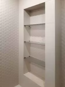 Полки для ванной комнаты